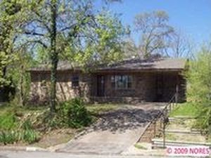 1304 S Maple Ave, Tahlequah, OK, 74464