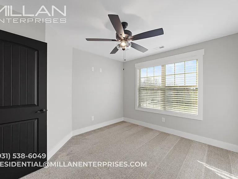 1065 Veridian Dr — Photo 23