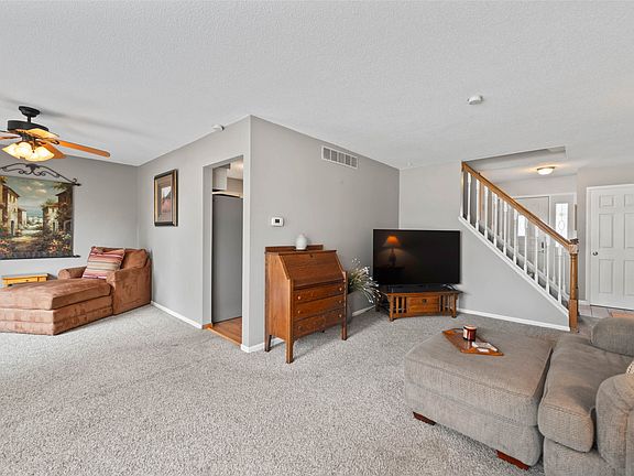 4th image of 1311 Barkley Ct