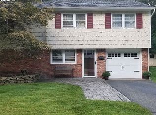 19 Hannah Rd, Oakland, NJ 07436