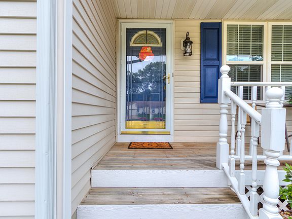 2nd image of 1516 Loumilen Dr