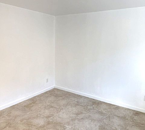 4th image of 170 Camelia Dr #B