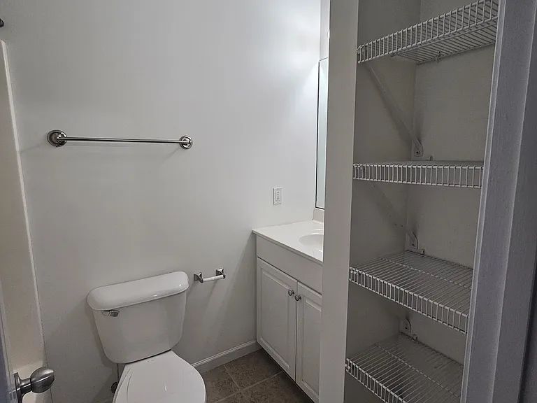 959 Downey Branch Ln — Photo 8