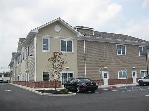 2 bed, 1050 sqft, $2,550 — Photo 3