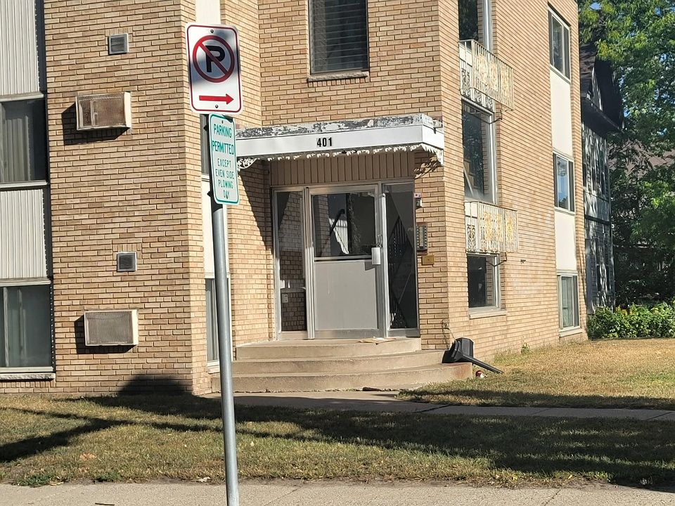 1st image of 401 4th St SE #11