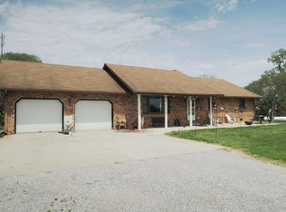 1633 Ayers Rd, Greenville, IL 62246