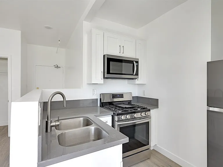 722 S Manhattan Pl — Photo 28