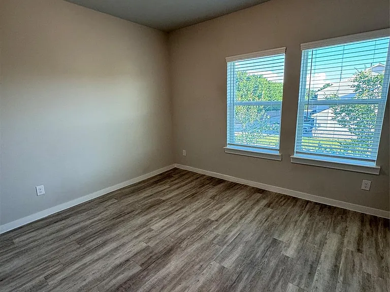 2354 Freshwater Ln — Photo 9