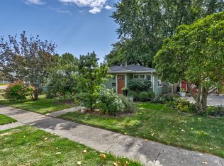 511 Union St, Pella, IA 50219