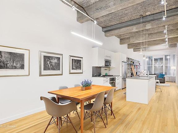 2nd image of 419 W 55th St APT 2C