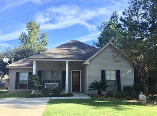823 Chevreuil St, Mandeville, LA 70448