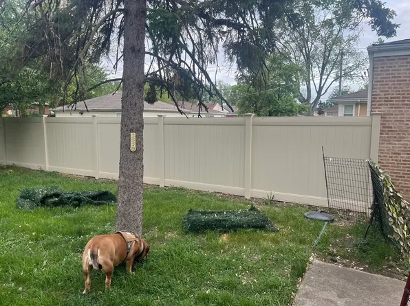 (undisclosed Address), Westchester, IL 60154