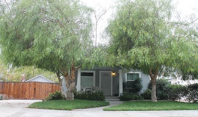 1st image of 178 S Pico Ave