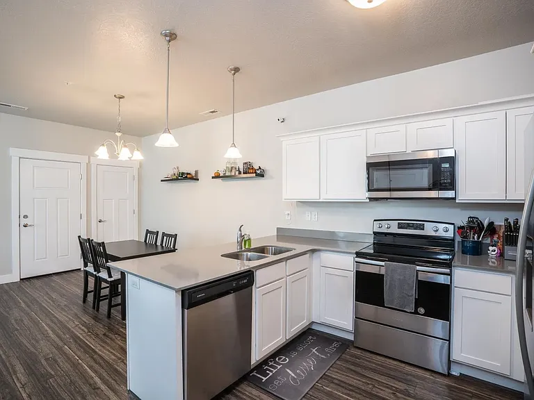 5017 W Samana Ln #102 — Photo 7