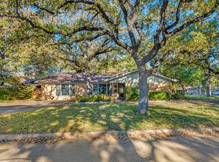 5713 Blueridge Dr, Fort Worth, TX 76112