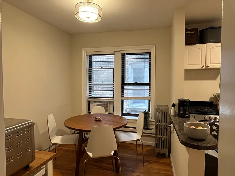2131 W Giddings St #2B — Photo 2