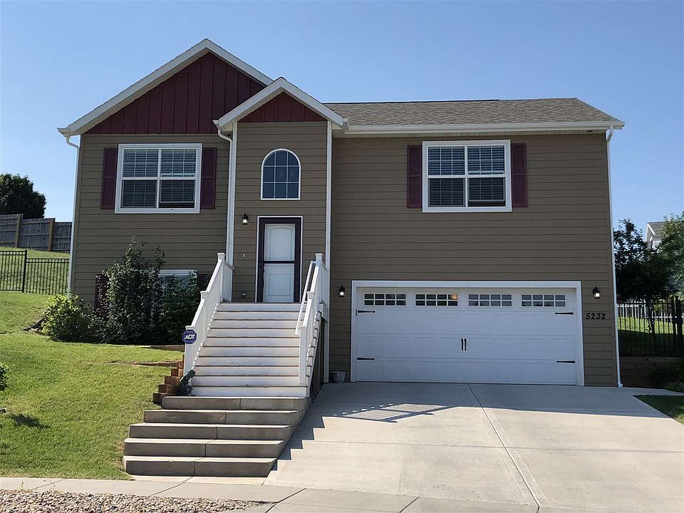 2nd image of 5232 Winterset Dr