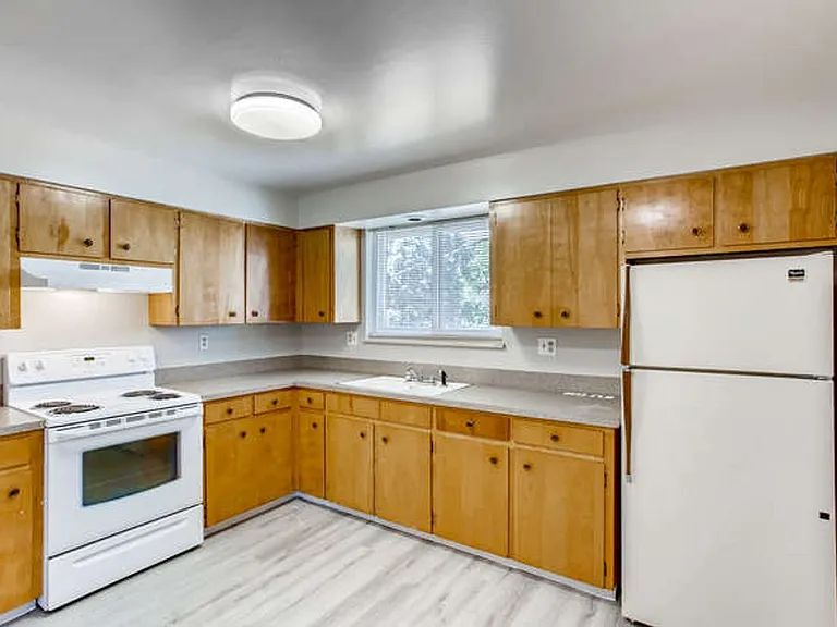 Robcar - 1521 11th Ave — Photo 3