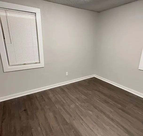 838 Crockett Pl — Photo 5