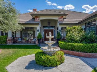 14621 Redwood Springs Dr, Bakersfield, CA