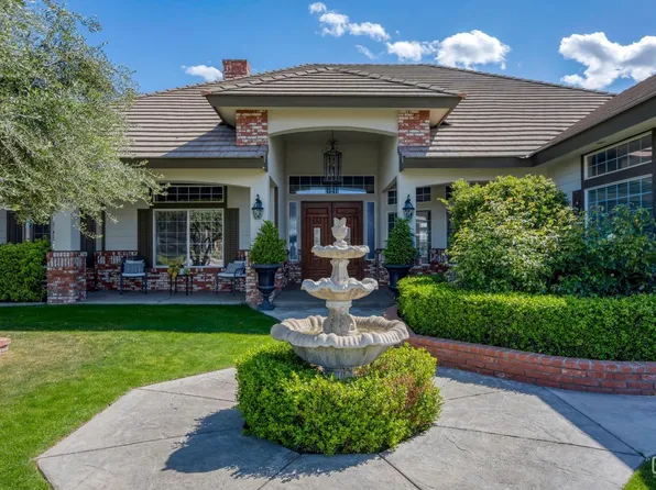 14621 Redwood Springs Dr, Bakersfield, CA 93314