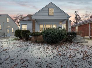 7169 Ziegler St, Taylor, MI 48180