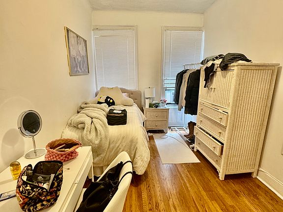 4th image of 338 E 65th St APT 3