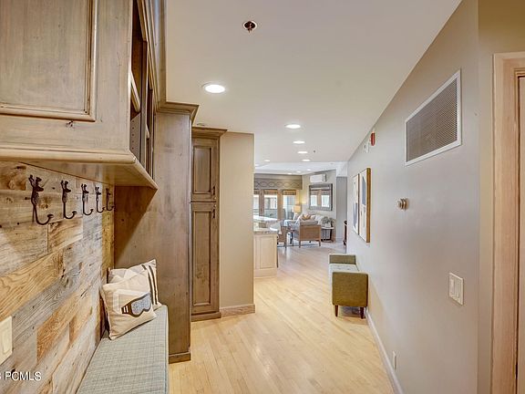 4th image of 7620 Royal St #303