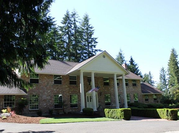 2nd image of 2430 41st St SE
