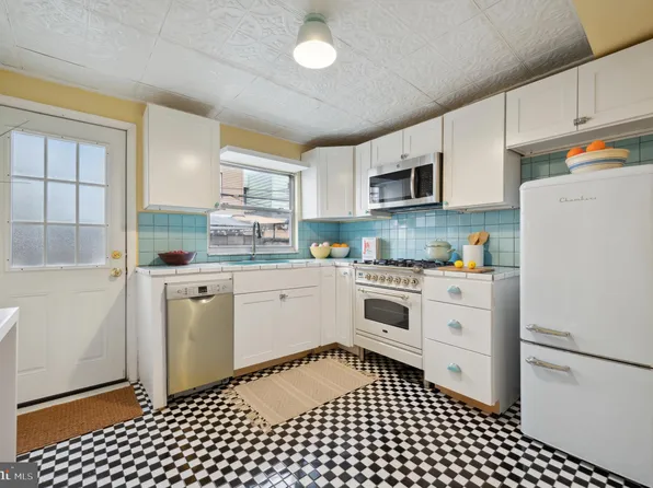 319 Durfor St, Philadelphia, PA 19148
