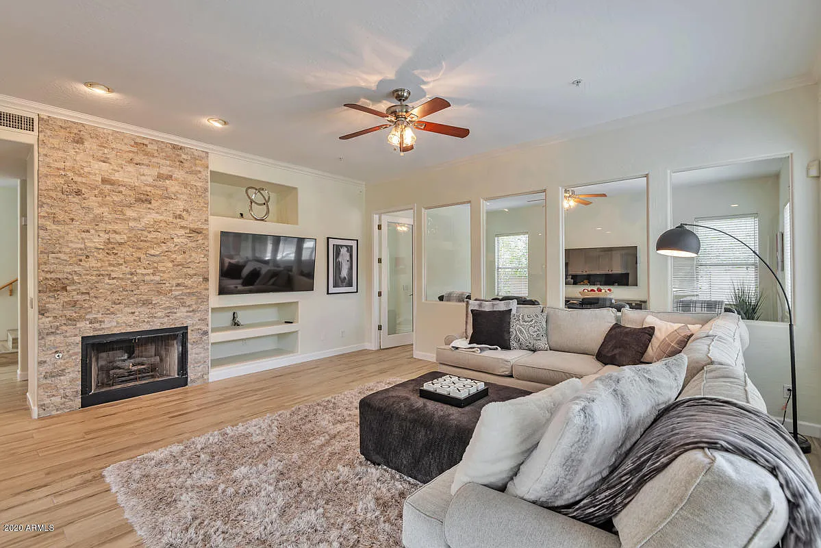 5 bed, 3.5 bath, 3462 sqft, $12,000 — Photo 3