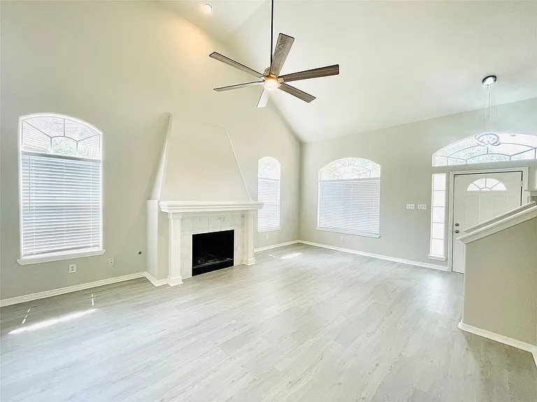 1719 Park Forest Dr — Photo 10