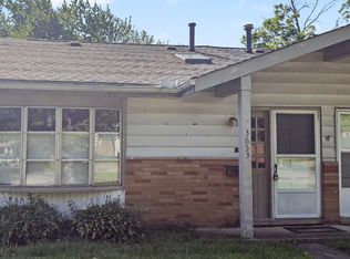 3653 Beaumont Dr, North Olmsted, OH 44070