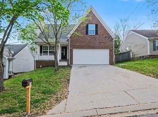 913 Tom Hailey Blvd, La Vergne, TN 37086