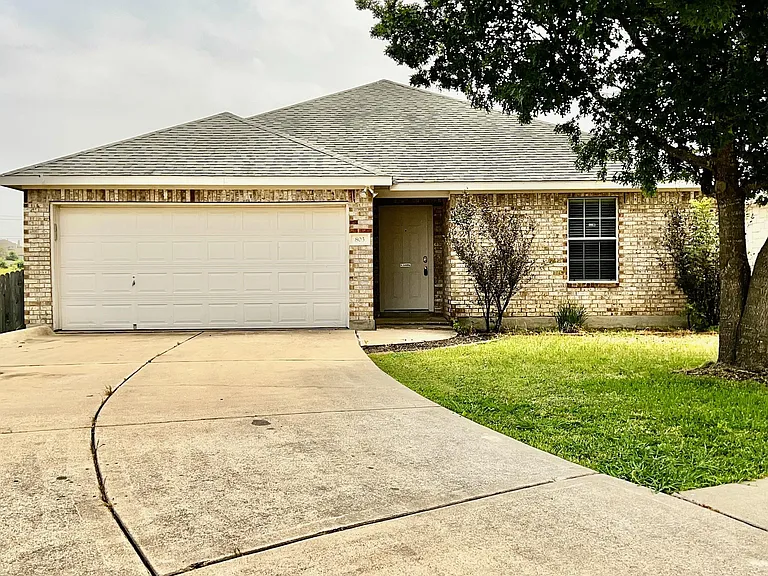 803 Sable Trail Ct — Photo 1