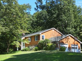 88 Mustato Rd, Katonah, NY 10536