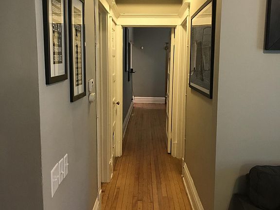 5th image of 2059 W Evergreen Ave #1