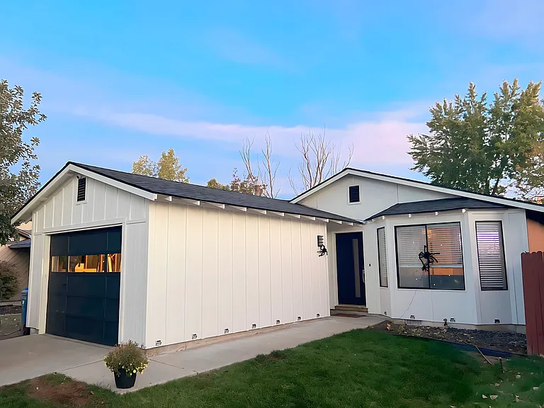 6949 W Gillis Dr — Photo 1