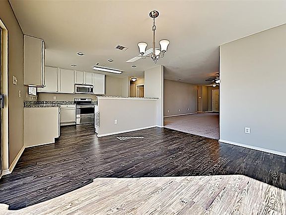 5th image of 8628 Shallow Creek Dr
