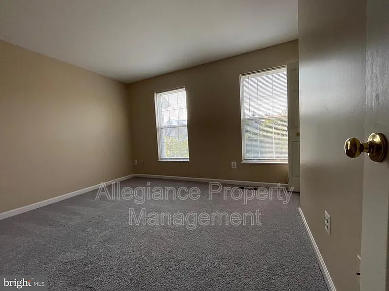 6368 Michael Robert Dr — Photo 10