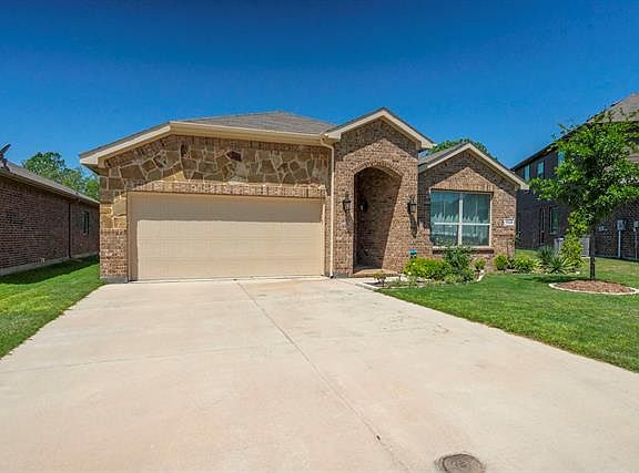 4th image of 1240 Ashley Dr
