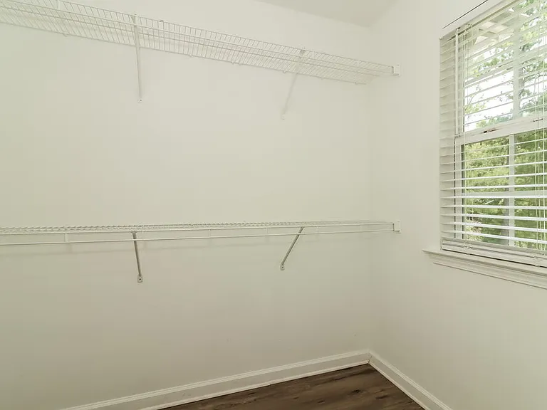 212 Browning Cir — Photo 12