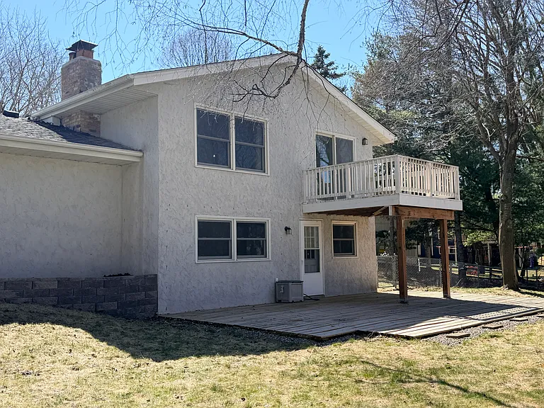 18056 S Shore Ln W — Photo 23