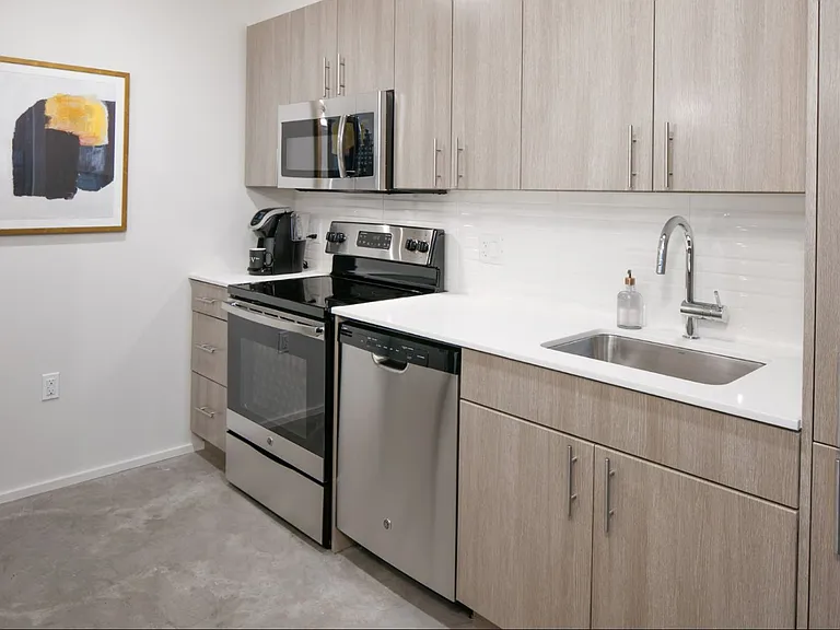 NV Apartments — Photo 25