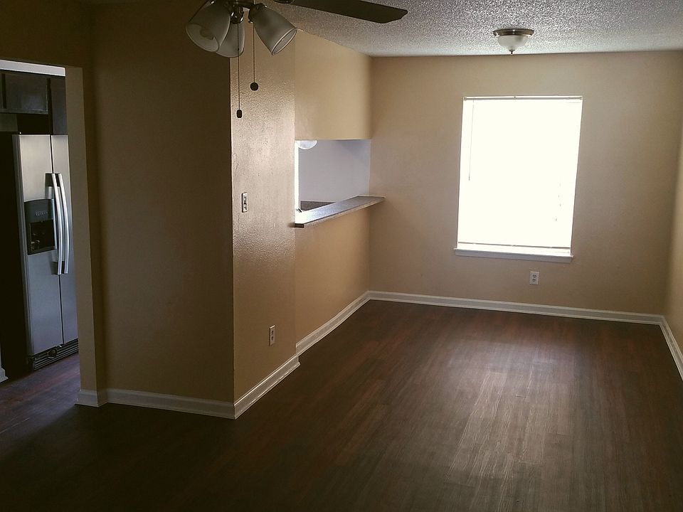 1st image of 400 Rosewood Ave APT 608