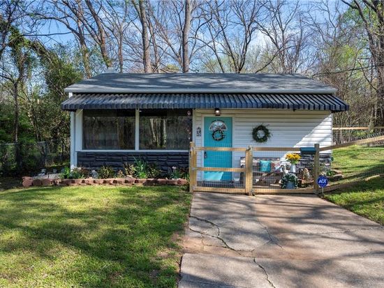 25 E Brookline St, Winston Salem, NC 27127