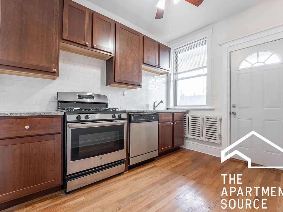 1st image of 1609 W Berteau Ave #3