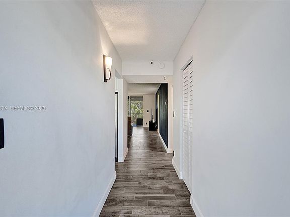 3rd image of 4570 NW 18th Ave APT 202