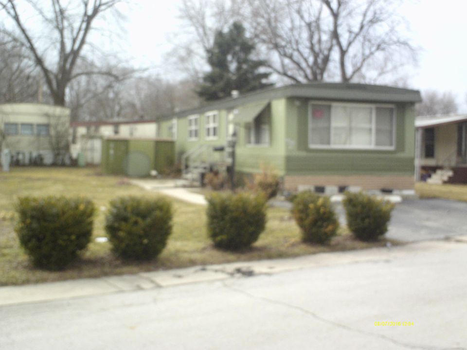 1st image of 166 Jennifer Ln