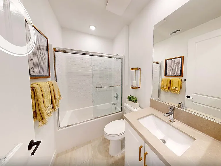 2824 Orchid Ct — Photo 3